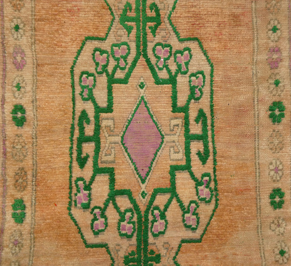 Midcentury Boujad 4' x 8'10