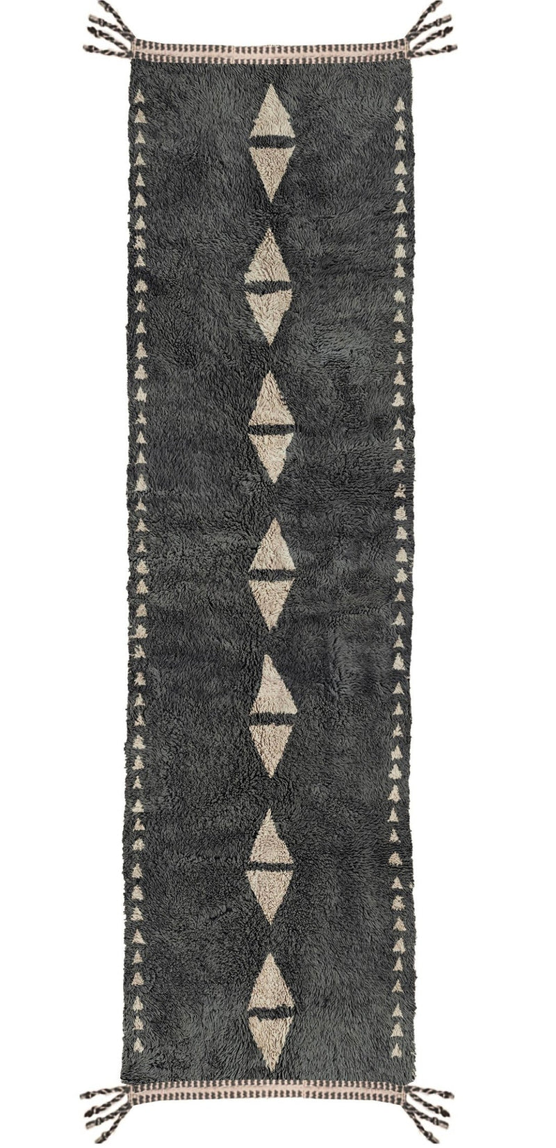 Contemporary Beni Mrirt. 2'6' x 10'